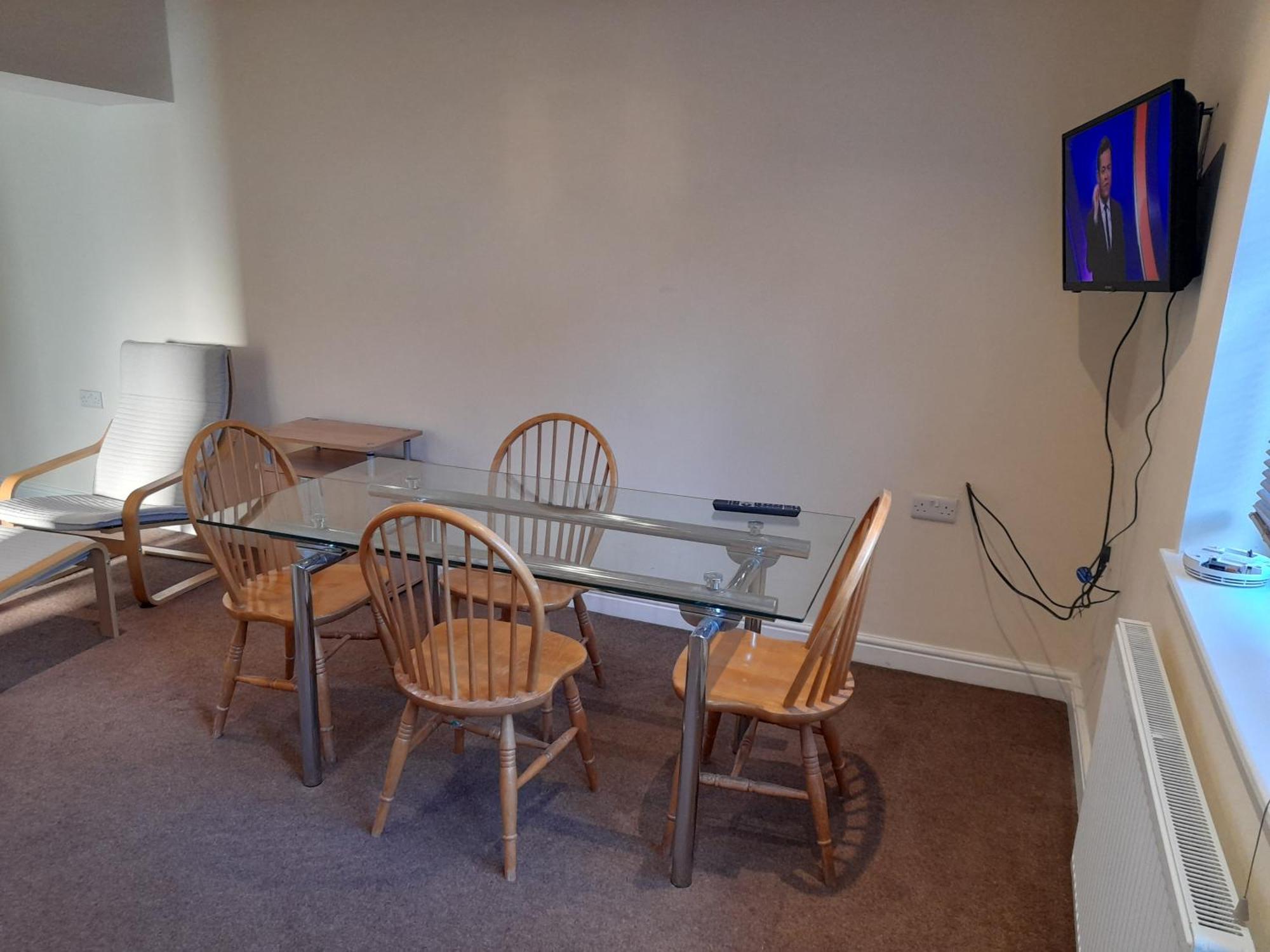 Queens One Urmston Ngoại thất bức ảnh